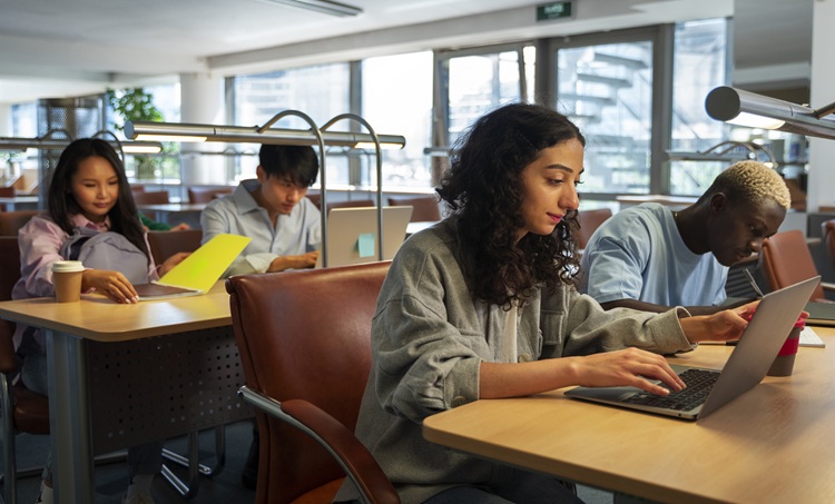 Global Education Technology: Growth Drivers, Challenges, and Evolving Trends
