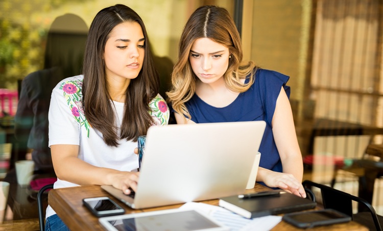 Girls Shaping the Digital Future: Why ICT Skills Are a Must-Have for AI-Driven Careers